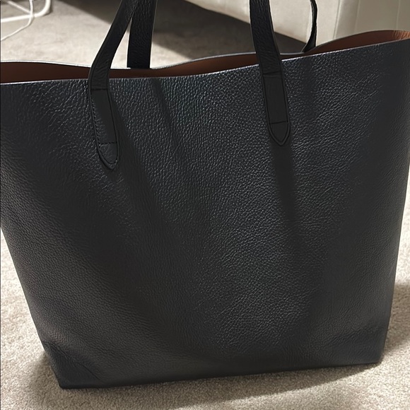 Cuyana Classic Black  Tote Bag - Picture 5 of 8